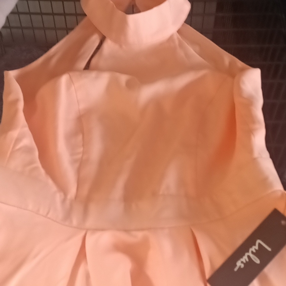 Dress - Picture 2 of 4